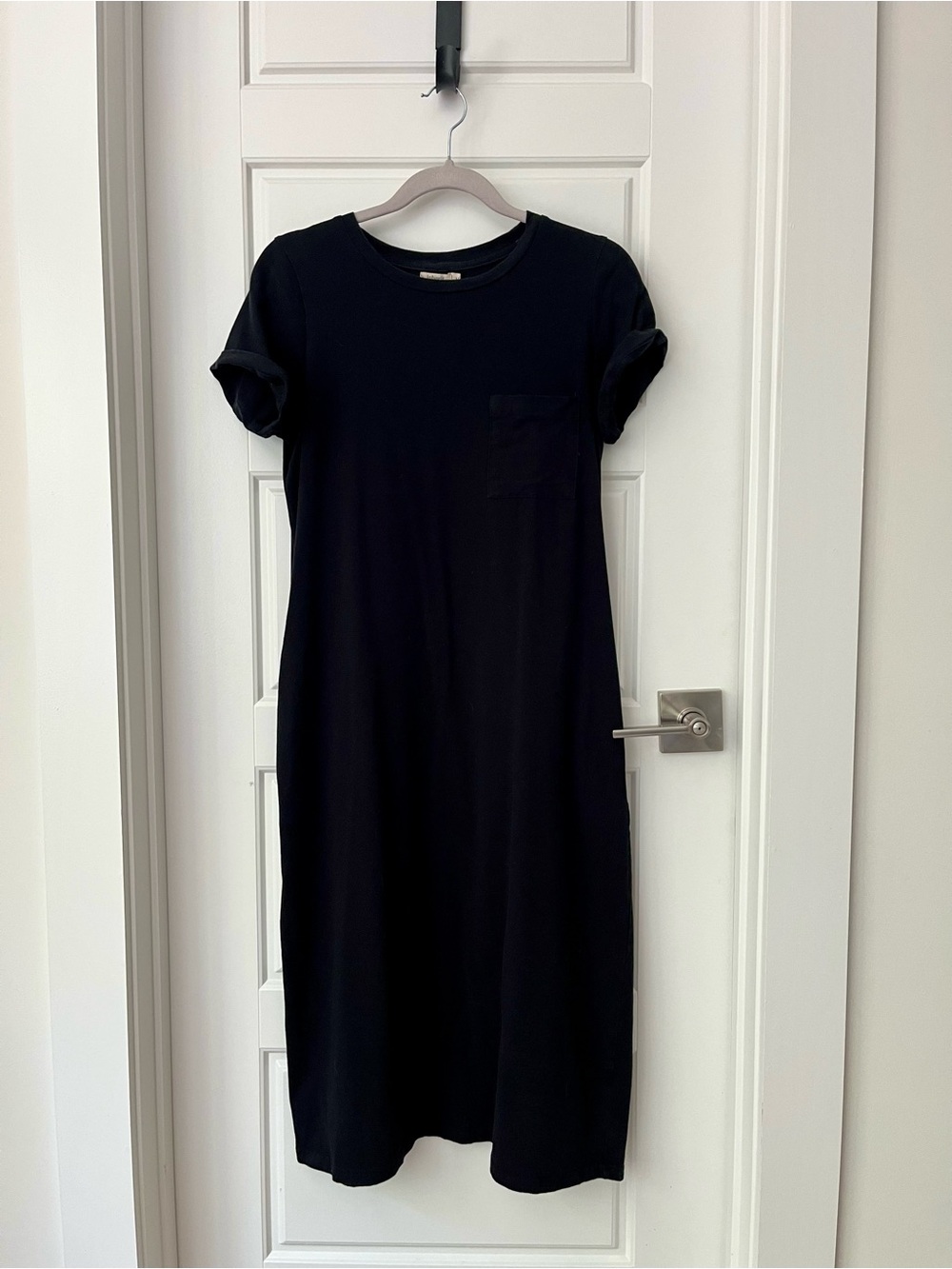 Inherit Finley Black Crewneck T-Shirt Midi Dress